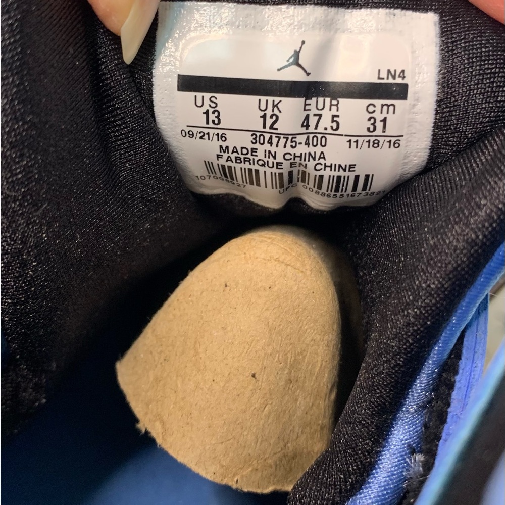Air Jordan 7 Retro - Pantone Edition Size: Men's 13 Color: University Blue/White - Picture 7 of 7